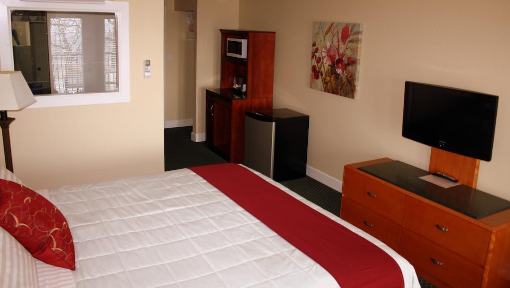 Whitney Mountain Lodge Lost Bridge Village Room photo