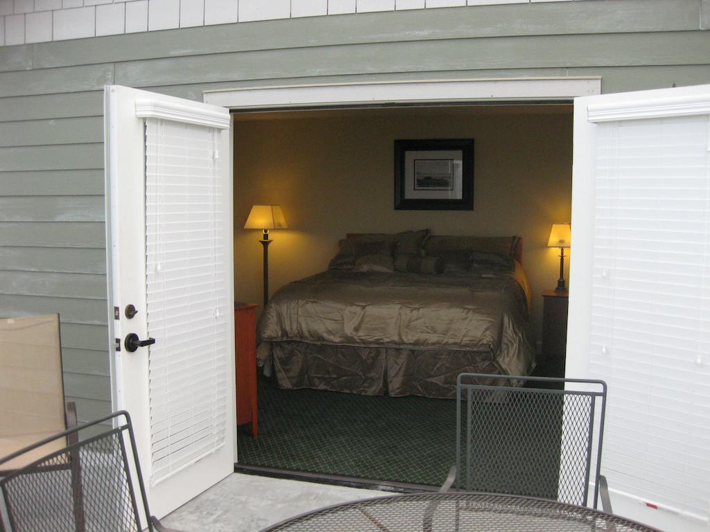 Whitney Mountain Lodge Lost Bridge Village Room photo
