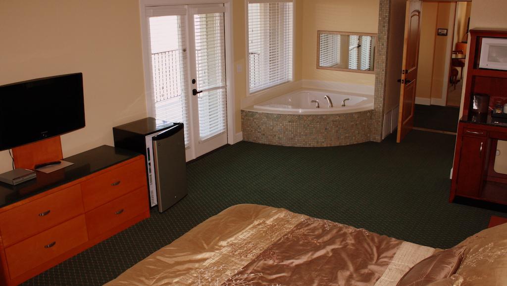 Whitney Mountain Lodge Lost Bridge Village Room photo