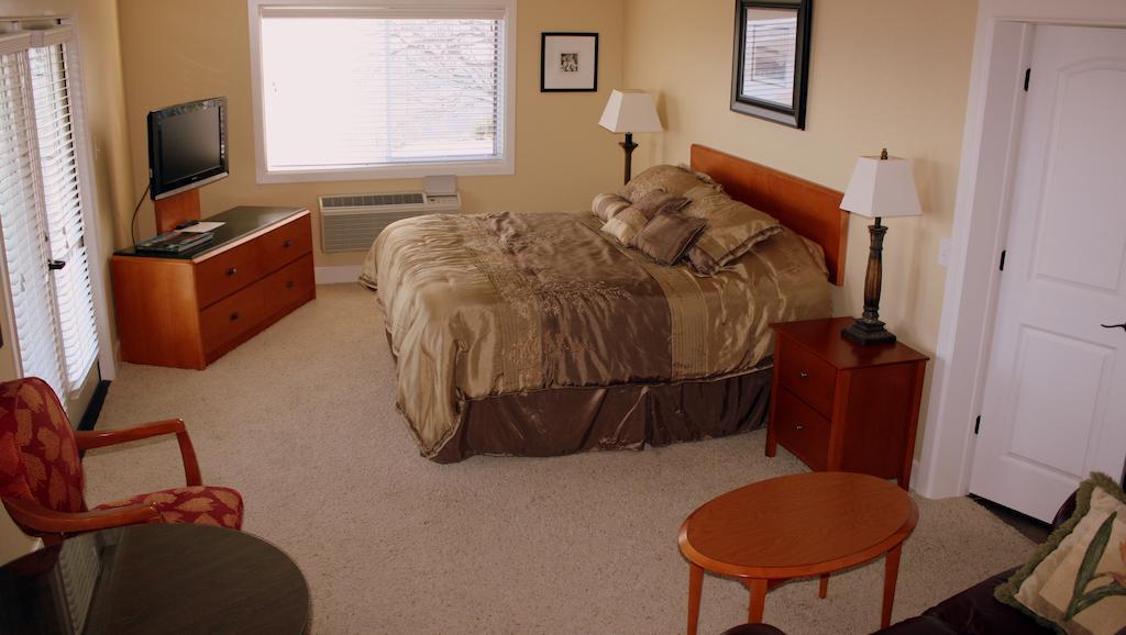 Whitney Mountain Lodge Lost Bridge Village Room photo